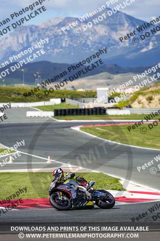 Circuito de Navarra;Spain;event digital images;motorbikes;no limits;peter wileman photography;trackday;trackday digital images